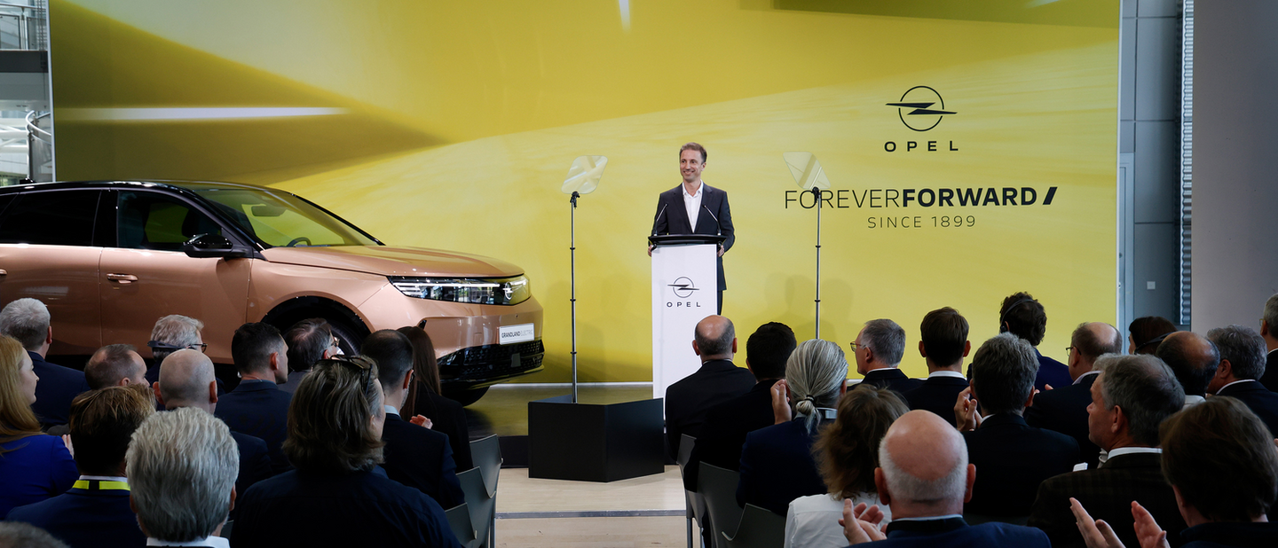 DOUBLE CELEBRATIONS AT OPEL: 125 YEARS OF AUTOMOBILE PRODUCTION AND 60 YEARS OF OPEL DESIGN STUDIO